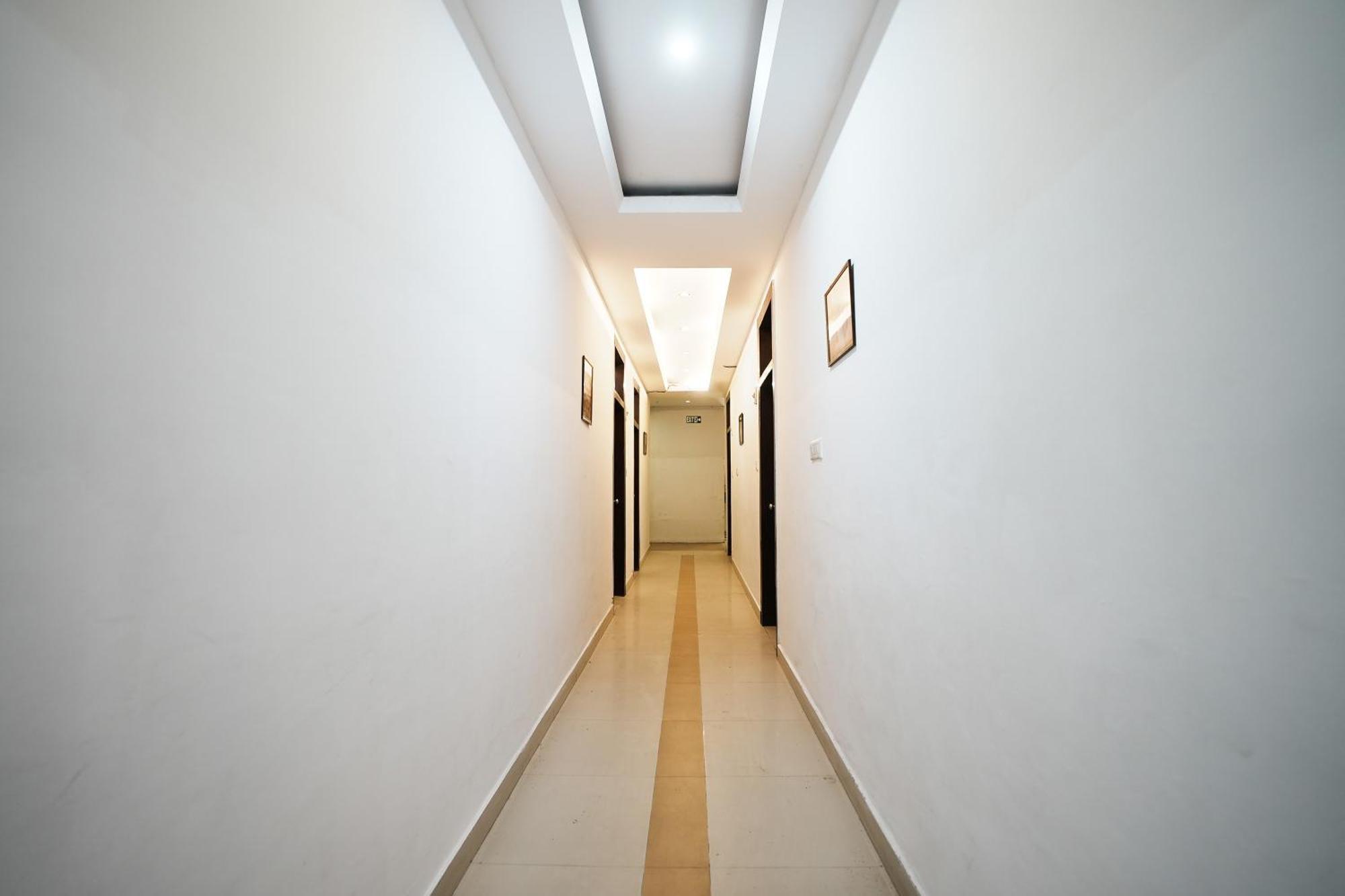 Hotel Om Paradise Near Igi Delhi Airport Neu-Delhi Exterior foto