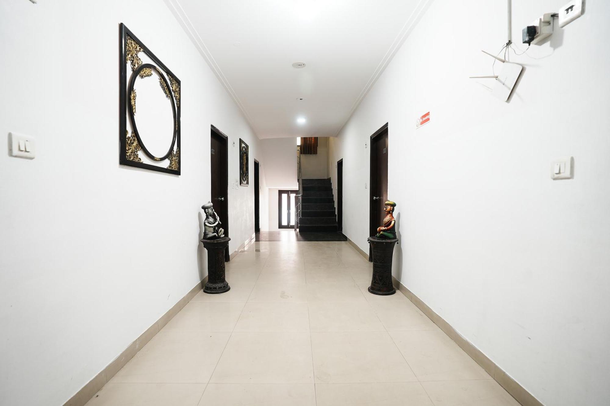 Hotel Om Paradise Near Igi Delhi Airport Neu-Delhi Exterior foto